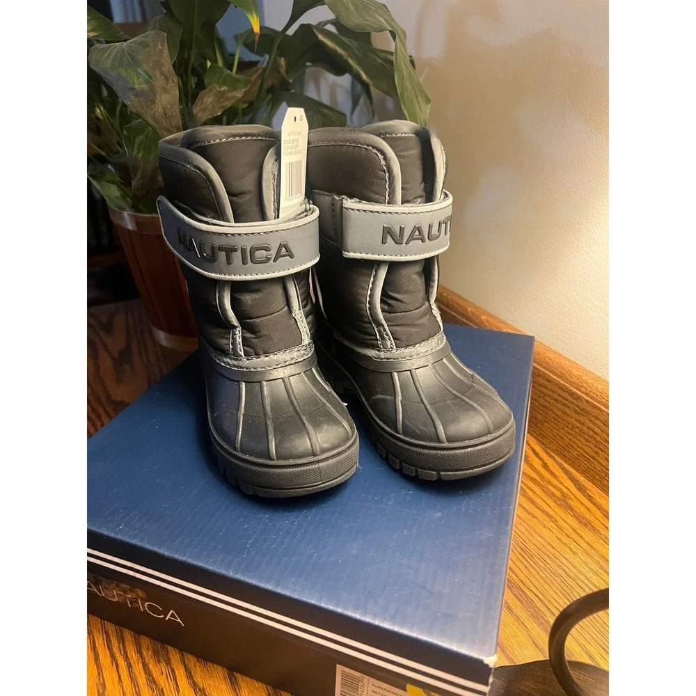 Nautica 9c Winter Boots NEW